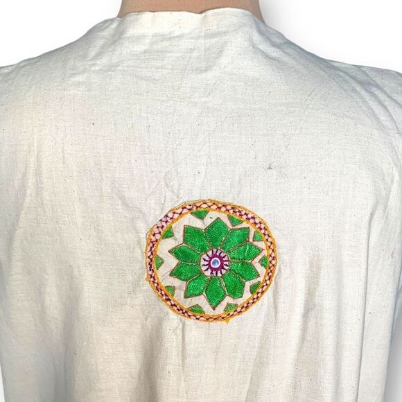 Vintage Vest Cream South American Ethnic Folk Art Embroidered Floral Open Front - Picture 3 of 12